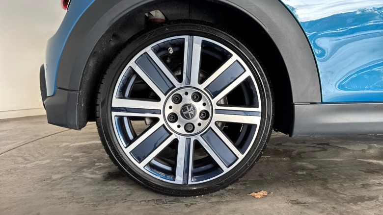 MINI Cooper 2.0 S Exclusive 3dr Auto Petrol Hatchback